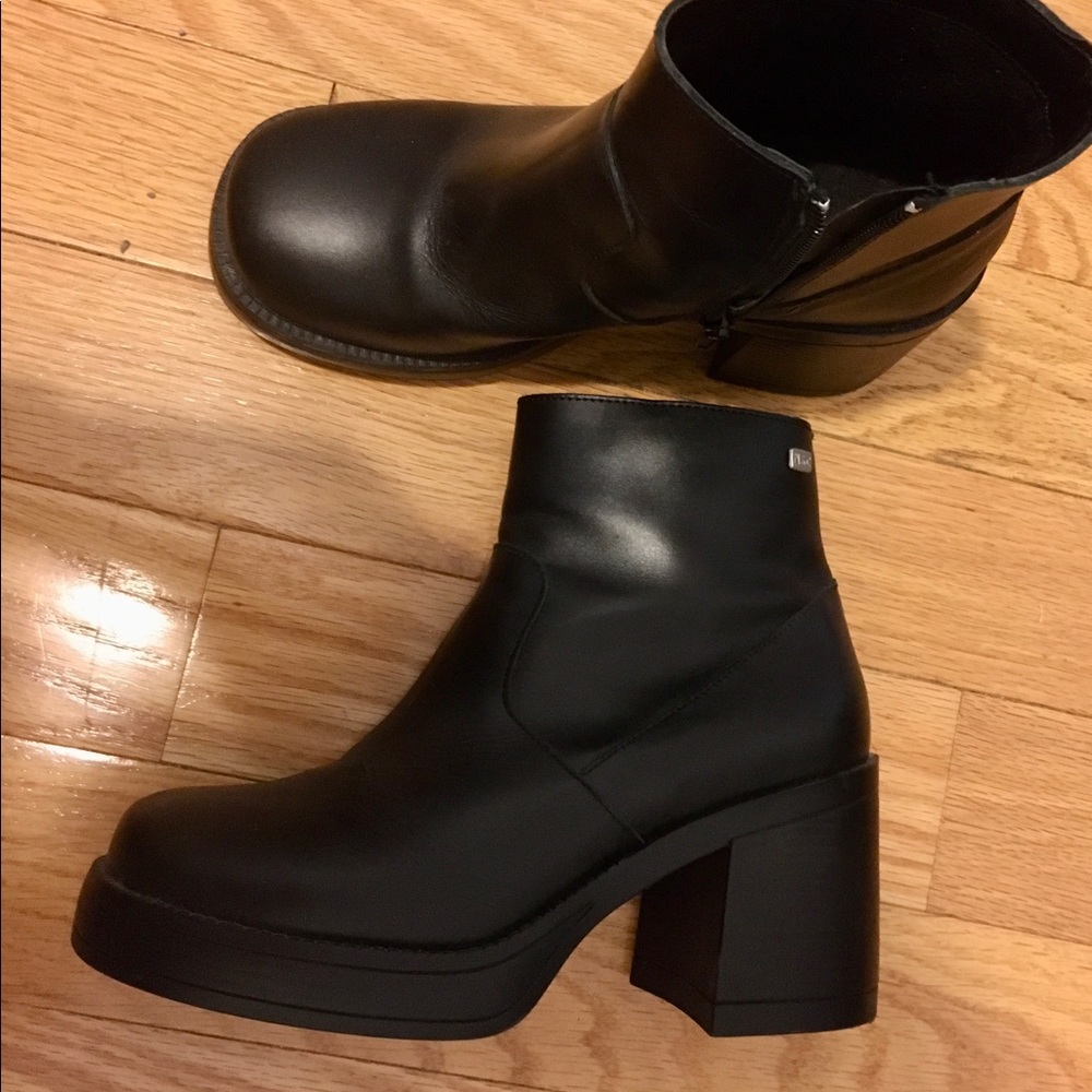 Musse & Cloud platform chunky boots size 38 -v Y2K